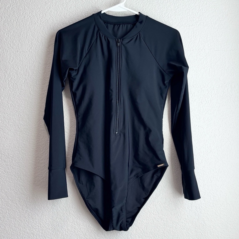 RELLECIGA One Piece Swimsuit Long Sleeve Rash Guard UV Protection Black Small